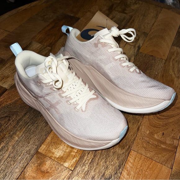 ASICS Superblast Running Shoes - Picture 1 of 8